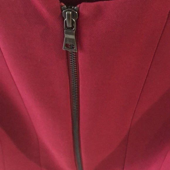 BCBGMAXAZRIA Zip up top/Vest size S - Picture 3 of 3